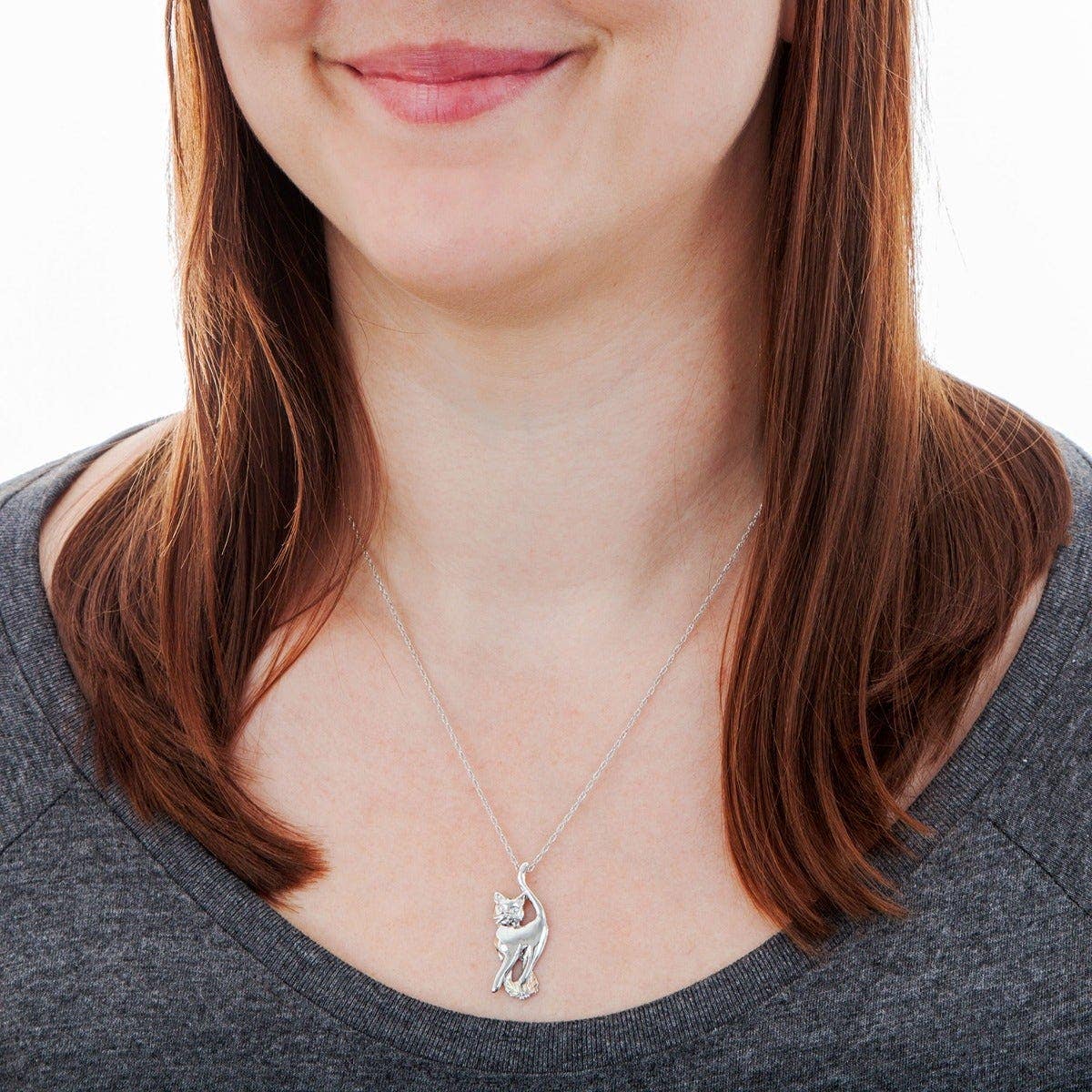 Sterling silver cat pendant by Mt. Rushmore Black Hills Gold