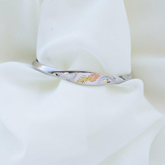 Sterling silver knife edge cuff bracelet by Mt. Rushmore Black Hills Gold
