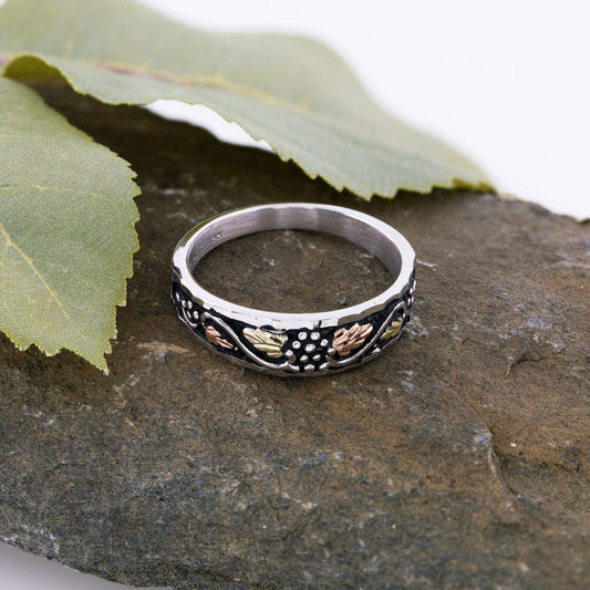Sterling silver grapevine and leaf ring featuring black antiquing by Mt. Rushmore Black Hills Gold